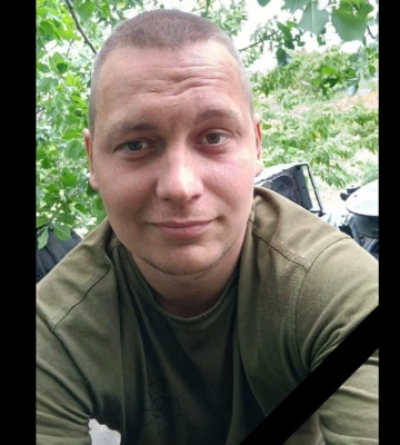 Його молода дружина стала вдовою. У лютому бою під Пологами загинув Олег Бортюк з Дніпропетровщини