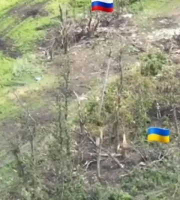 ЗСУ зачищають позиції росіян під Бахмутом: Сирський показав ефектні кадри