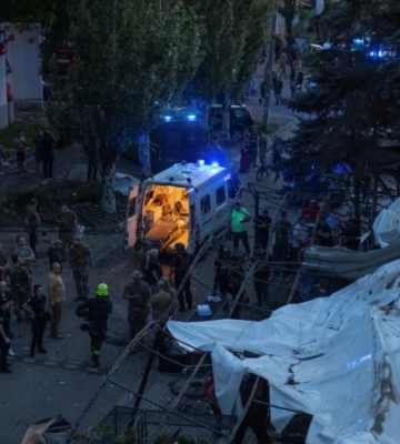 Атака РФ на Краматорськ: з-під завалів дістали тіло 12-ї жертви. Аварійно-рятувальні роботи завершені