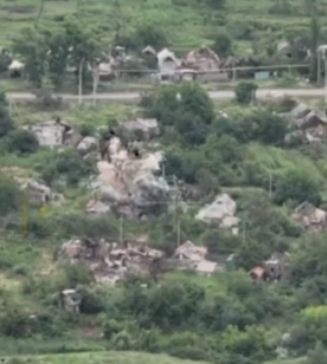 Сирський підтвердив просування під Бахмутом та показав відео звідти