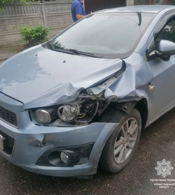 У центрі Кропивницького зіштовхнулися BMW та Chevrolet