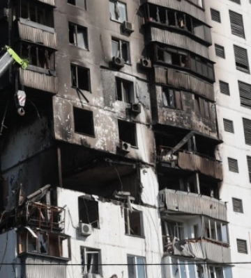 Долю пошкодженої вибухом багатоповерхівки у Києві вирішать після проведення експертиз