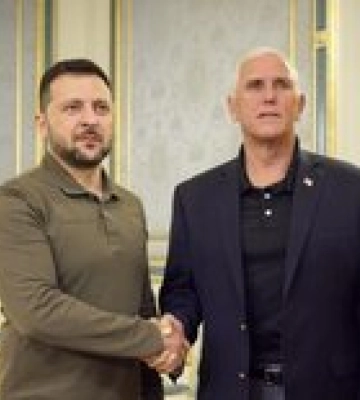 Бывший при Трампе вице-президентом США Майк Пенс встретился с Зеленским – видео