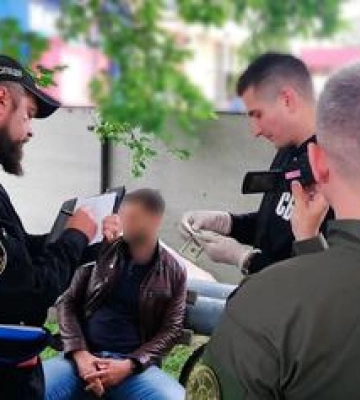 На Полтавщині правоохоронці викрили посадовця у вимаганні та отриманні хабаря