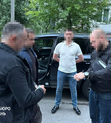 «Аитивакцинатори» заплатили адвокату з Рівного, щоб «відмазатися» від криміналу