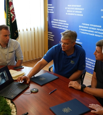Закарпатські рятувальники співпрацюватимуть з Міжнародним фондом охорони навколишнього середовища «Регіон Карпат» NEEKA