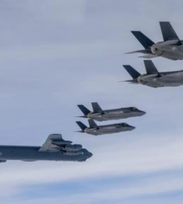 Південна Корея і США провели спільні повітряні навчання