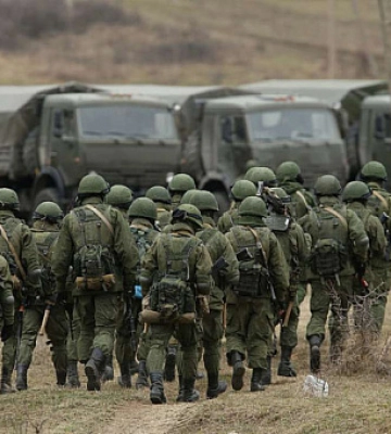 Российские оккупанты захватили роддом на Луганщине: что они там обустроили
