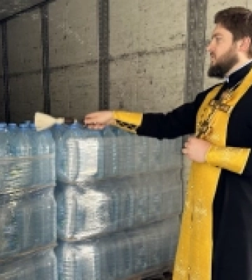 Епіфаній передав черговий вантаж гуманітарної допомоги на Херсонщину