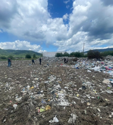 У Великому Березному виявили несанкціонований смітник на землях комунальної власності