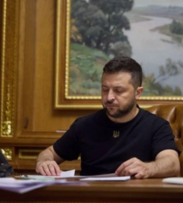 Зеленський звільнив чотирьох голів районних адміністрацій Києва