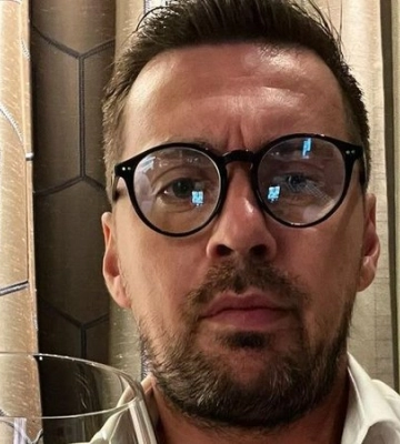 «Йому потрібна допомога». Колишній тренер київського Динамо заявив про безпорадність Артема Мілевського