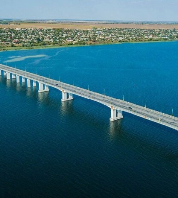 Окупанти завдали ракетного удару по Антонівському мосту на Херсонщині