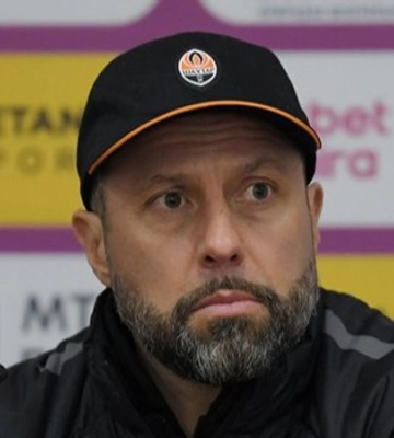 Шахтер объявил об уходе главного тренера