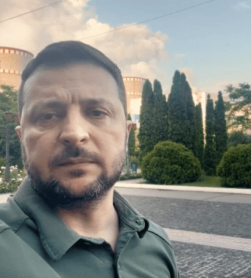 Усі, хто допомагатиме агресору, отримають відповідь України та всього світу – звернення Президента Володимира Зеленського