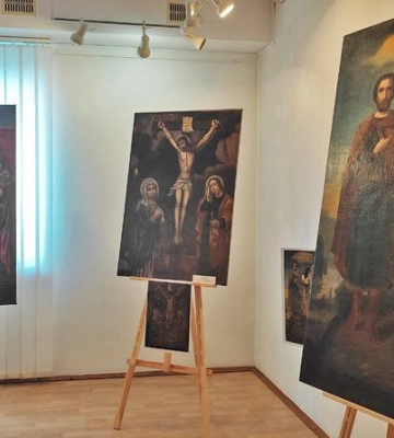 У луцькому музеї представили відреставровані ікони, які були написані у 18-19 століттях