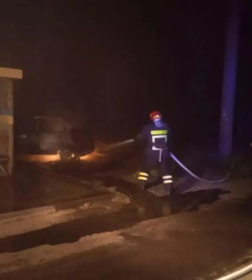 У Кривому Розі внаслідок ДТП загорівся автомобіль: загинула людина