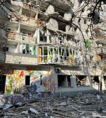 Окупанти обстріляли житлові квартали Херсона, є поранені – ОВА  