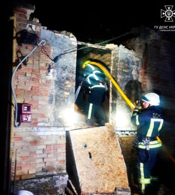 На Київщині рятувальники ліквідували наслідки ворожих обстрілів