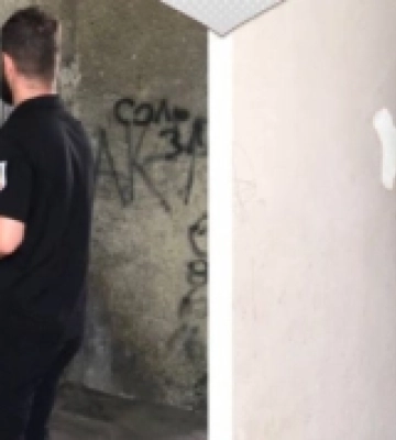 У Луцьку продовжують рейди щодо зафарбовування написів з адресами сайтів, де можна замовити наркотики