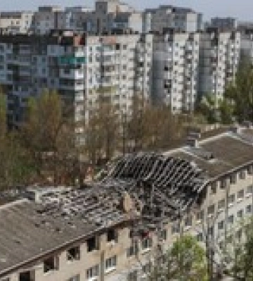 Росіяни вкотре обстріляли житловий квартал Херсона