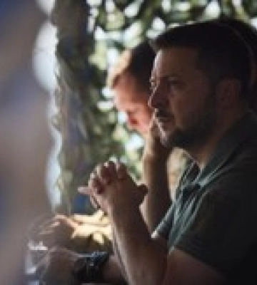 Зеленский приехал в Одессу и встретился с командующим ВМС Неижпапой: детали