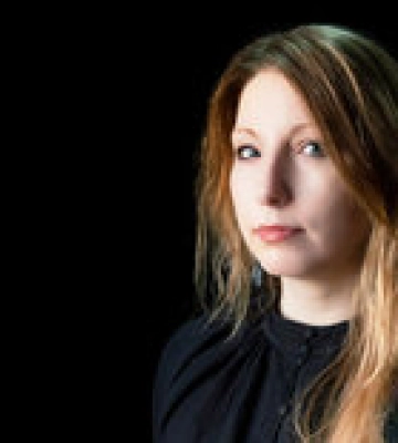 Умерла писательница Виктория Амелина. Она попала под ракетный удар по кафе в Краматорске