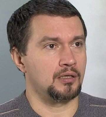 Внаслідок вибуху в Києві квартиру втратив відомий коментатор, який пішов у ЗСУ
