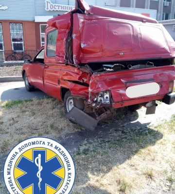 Троє постраждали: у Червоній Слободі зіштовхнулись два автомобілі