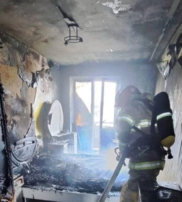 У Костополі з палаючої квартири врятували чоловіка (ФОТО)