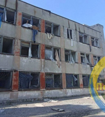 У Покровську обстрілом пошкоджено будівлю хлібозаводу