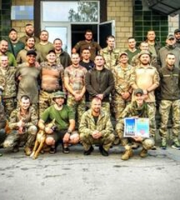 Від Кувалдіна до скрипалів: відомі музиканти виступили для полтавських військових