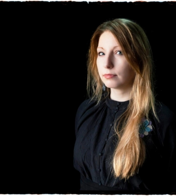 У лікарні померла постраждала через удар по кафе Краматорська письменниця Амеліна