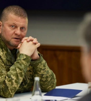 Валерій Залужний відвідав Рівненську АЕС і обговорив з енергетиками можливі сценарії розвитку подій на Запорізькій АЕС