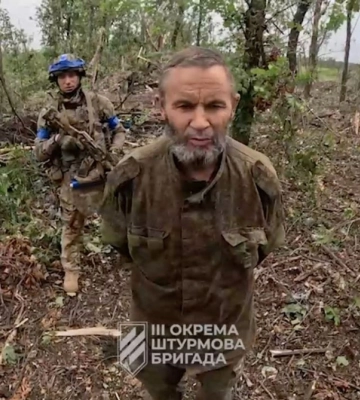 Третя бригада ЗСУ показала, як на Бахмутському напрямку бере в полон росіян