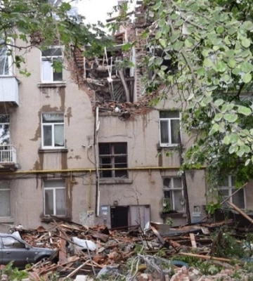 В Сумах поврежден жилой дом - СМИ
