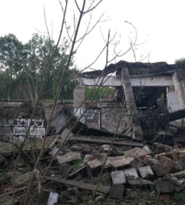 Від удару російського безпілотника по багатоповерхівці Сум загинула людина