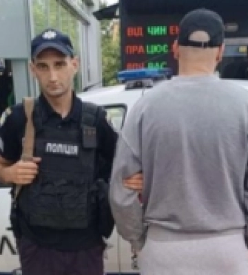 24-річний молодик намагався обміняти у Берегові підроблену 100-доларову купюру