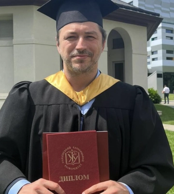 Сергій Притула закінчив УКУ: яку спеціальність отримав волонтер