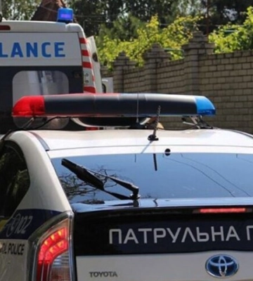 Рівненські патрульні супроводили до лікарні жінку з кровотечею (ВІДЕО)