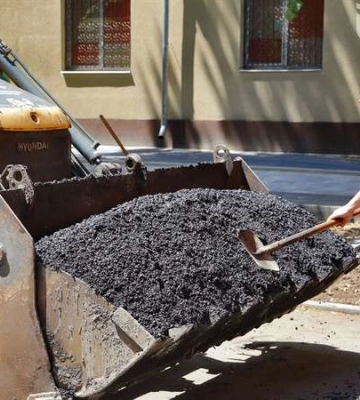 «Приємно дивитися»: мешканці вул. Скоробогатова розповіли про реконструкцію своїх доріг