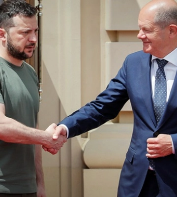 Зеленський провів телефонну розмову з Шольцем