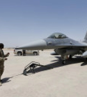 Кулеба заявил, что график обучения пилотов на F-16 сдвигается