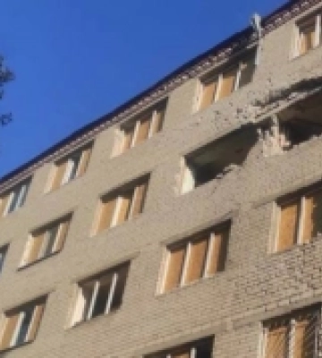 Зранку ворожі снаряди вбили у Херсоні двох людей