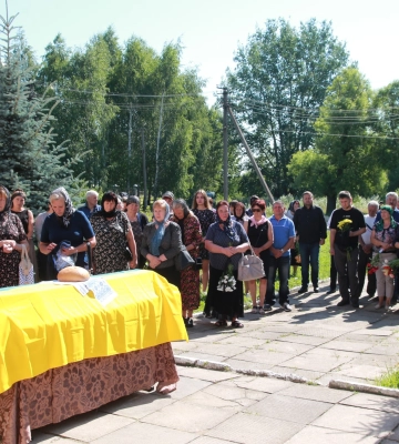 На Рівненщині провели в останню дорогу загиблого військовослужбовця Павла Євича