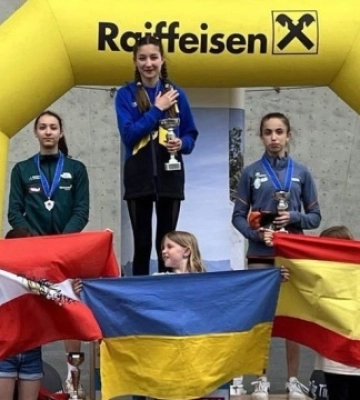 Юна спортсменка з Дніпра здобула «золото» Кубка Європи зі скелелазіння