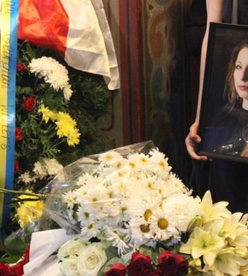 У Михайлівському соборі. У Києві попрощалися з письменницею Вікторією Амеліною