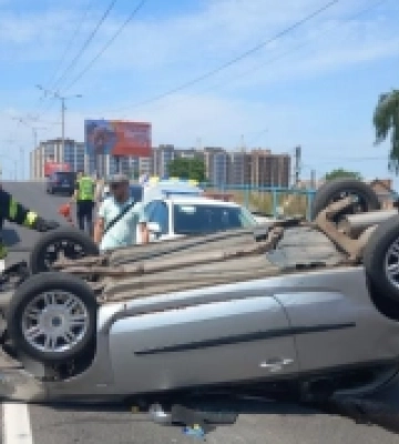На Рівненській у Луцьку – аварія. Рух ускладнений