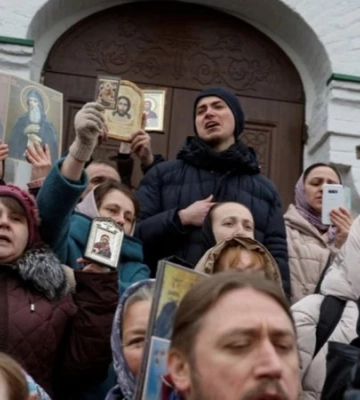 «УПЦ МП готова на цирк». Снайпер-богослов про те, як українська влада ігнорує молитви за патріарха Кирила у центрі Києва —&amp;hellip;