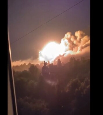 ВСУ уничтожили крупный склад боеприпасов в Макеевке: видео